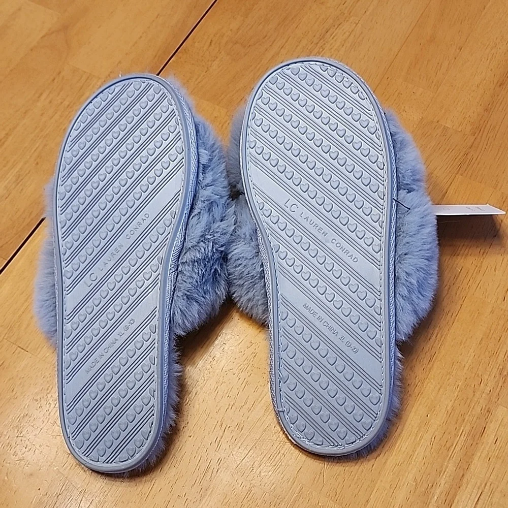 Slippers - Picture 3 of 3